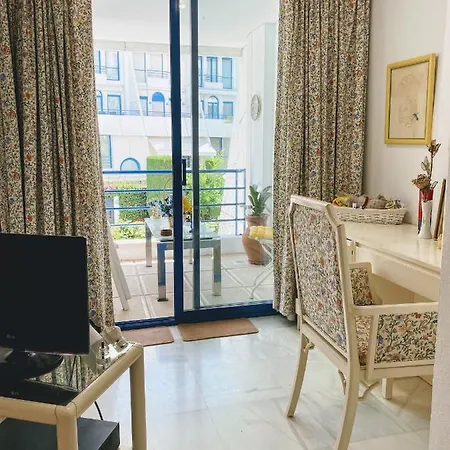 Apartament House - Eaw Homes